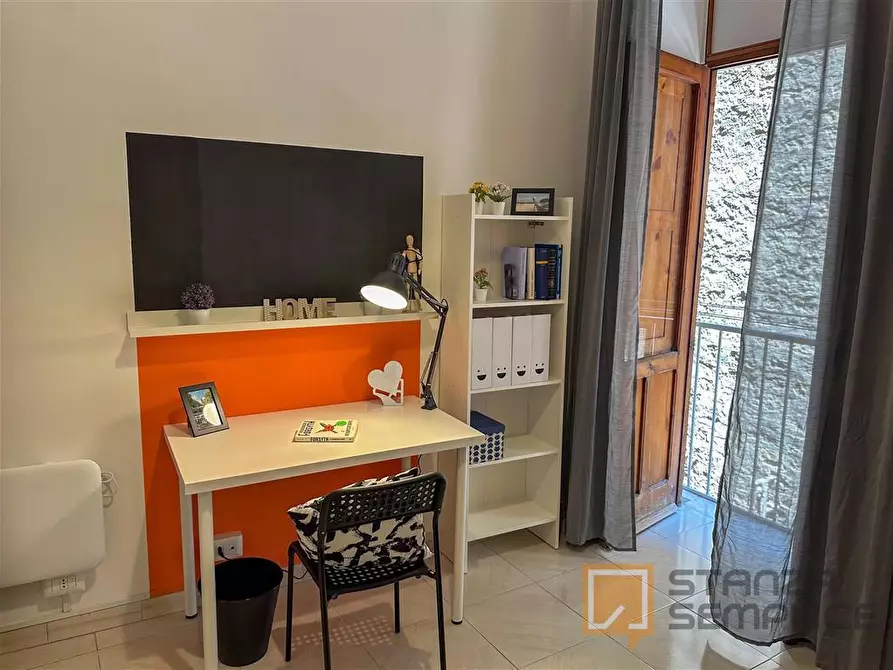 Immagine 4 di Stanza singola in affitto  in Vico Sedil Capuano 10  a Napoli