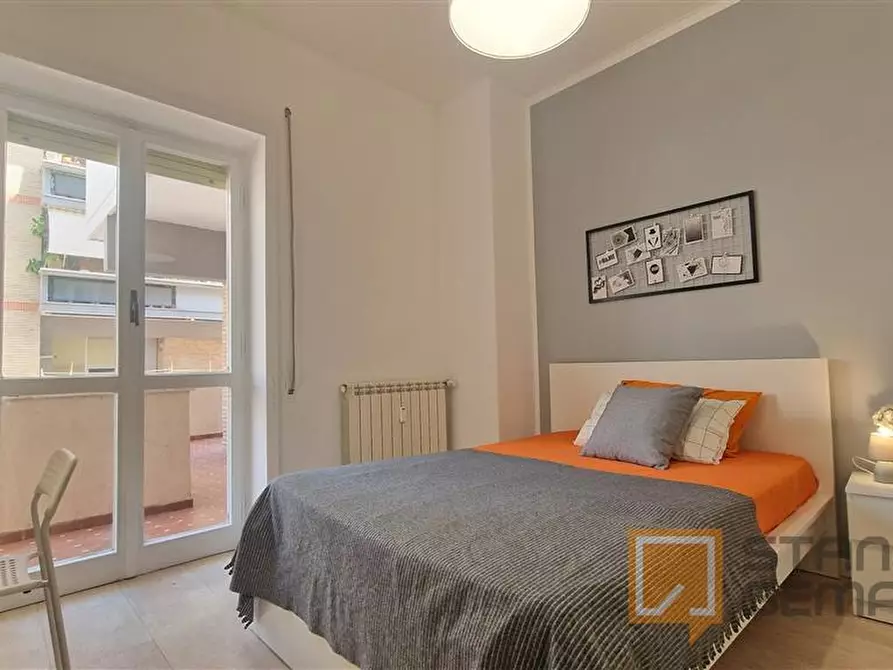 Immagine 1 di Stanza singola in affitto  in Lungotevere di Pietra Papa, 61  a Roma