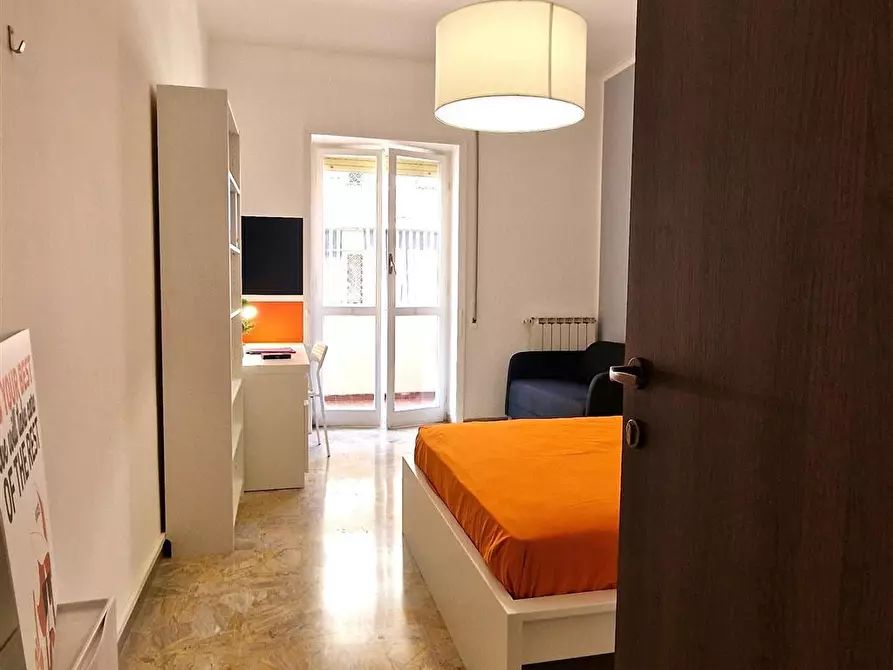 Immagine 1 di Stanza singola in affitto  in Lungotevere di Pietra Papa, 61  a Roma