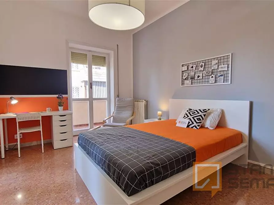 Immagine 3 di Stanza singola in affitto  in Lungotevere di Pietra Papa, 61  a Roma