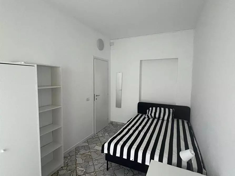 Immagine 2 di Stanza singola in affitto  in Via Via Davanzati 6 a Bari