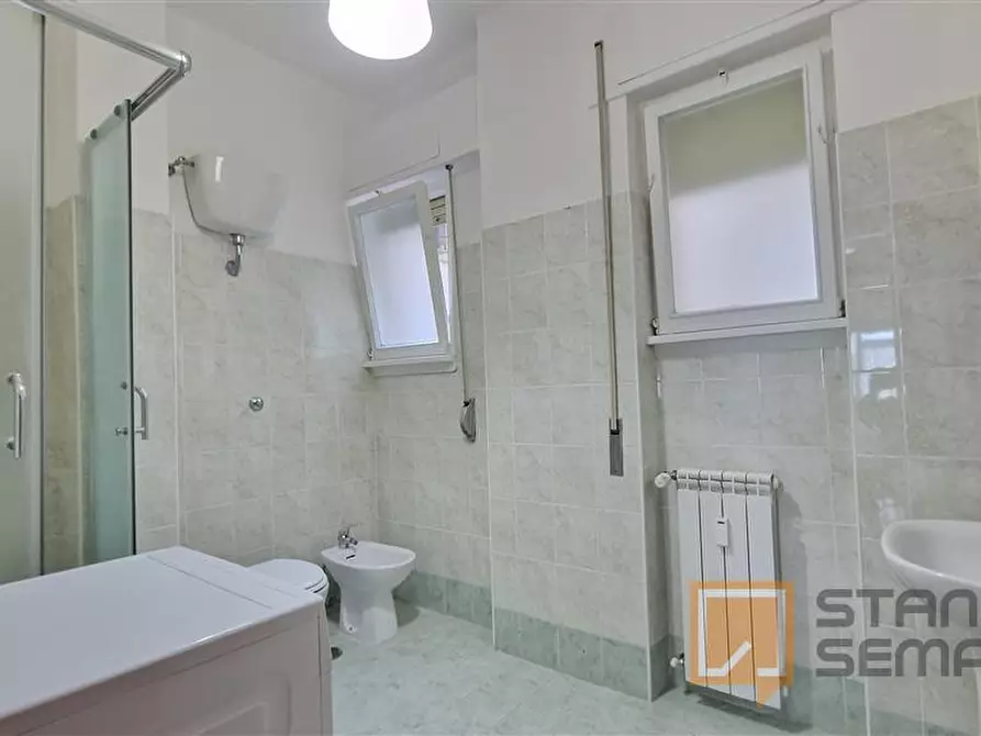 Immagine 10 di Stanza singola in affitto  in Lungotevere di Pietra Papa, 61  a Roma