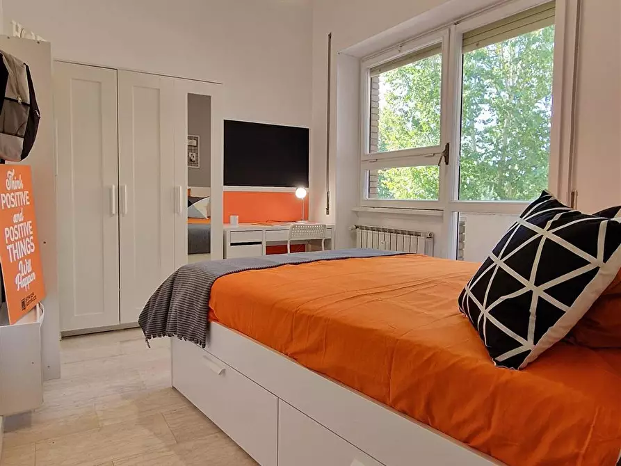 Immagine 3 di Stanza singola in affitto  in Lungotevere di Pietra Papa, 61  a Roma