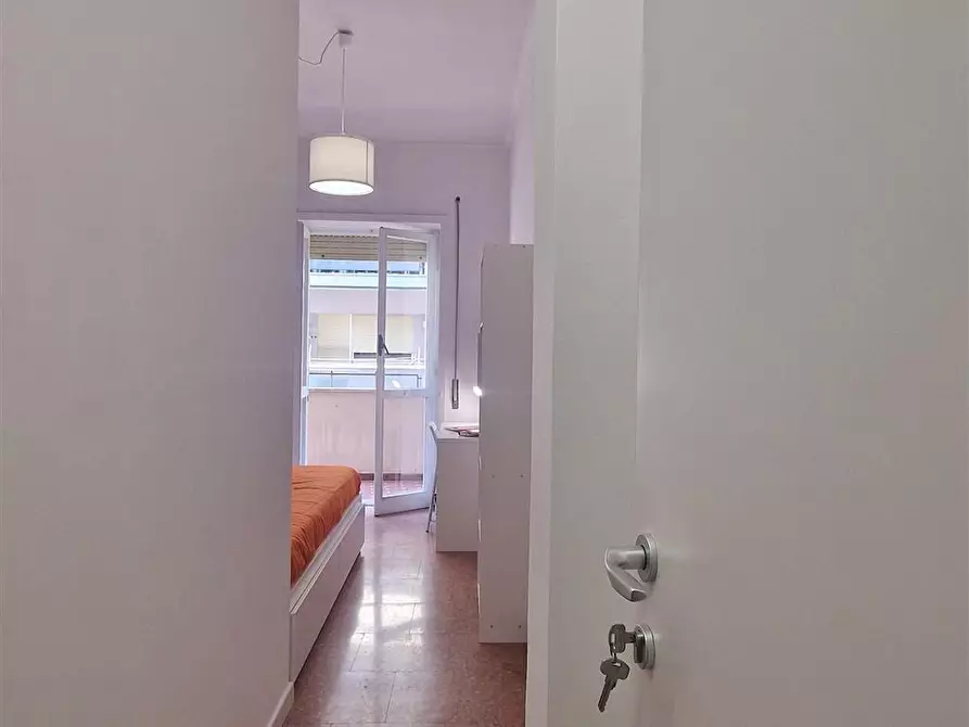 Immagine 6 di Stanza singola in affitto  in Via Lungotevere di Pietra Papa, 61  a Roma