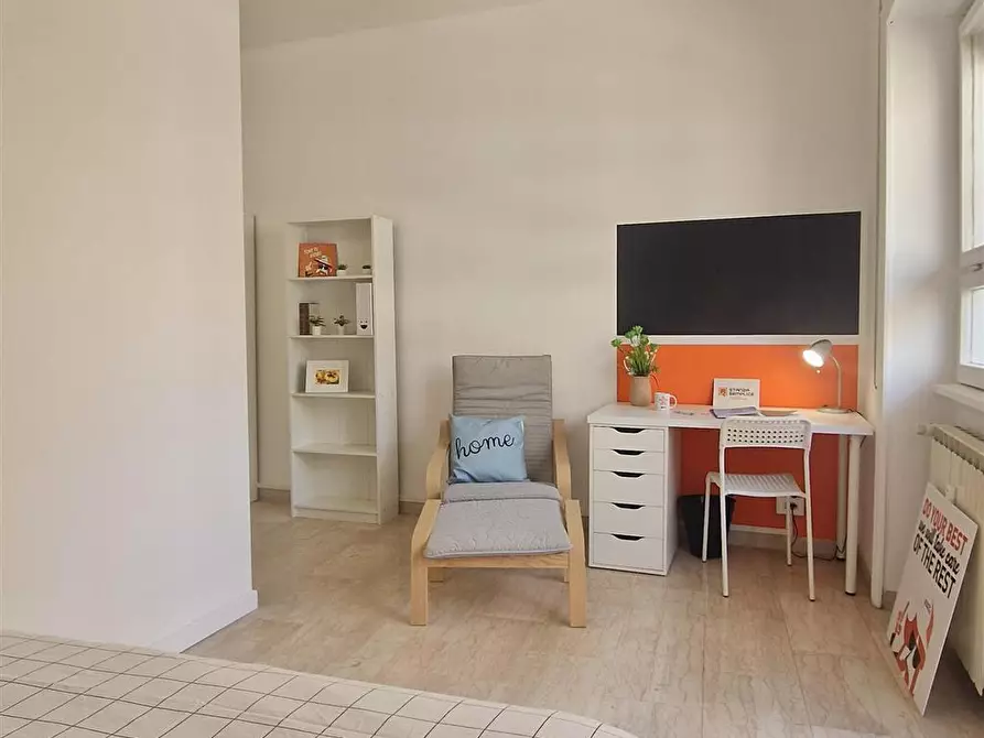 Immagine 3 di Stanza singola in affitto  in Lungotevere di Pietra Papa, 61  a Roma