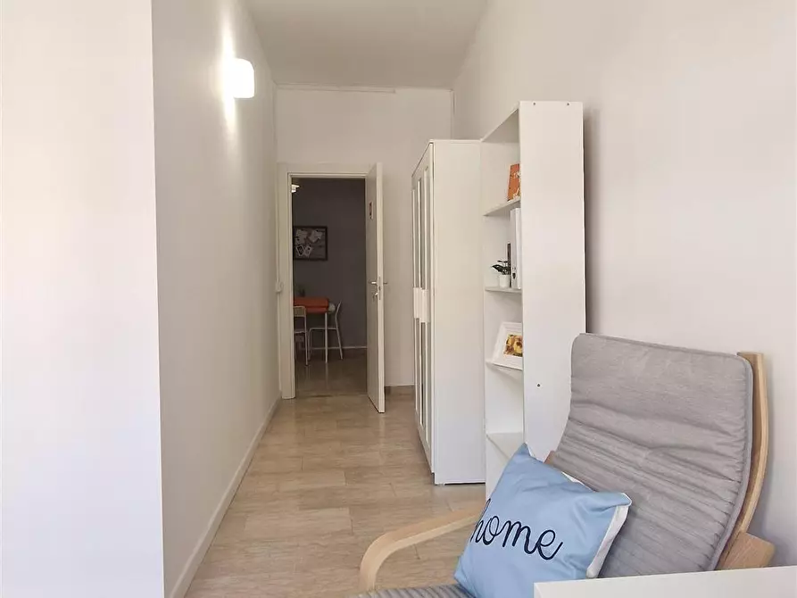 Immagine 1 di Stanza singola in affitto  in Lungotevere di Pietra Papa, 61  a Roma