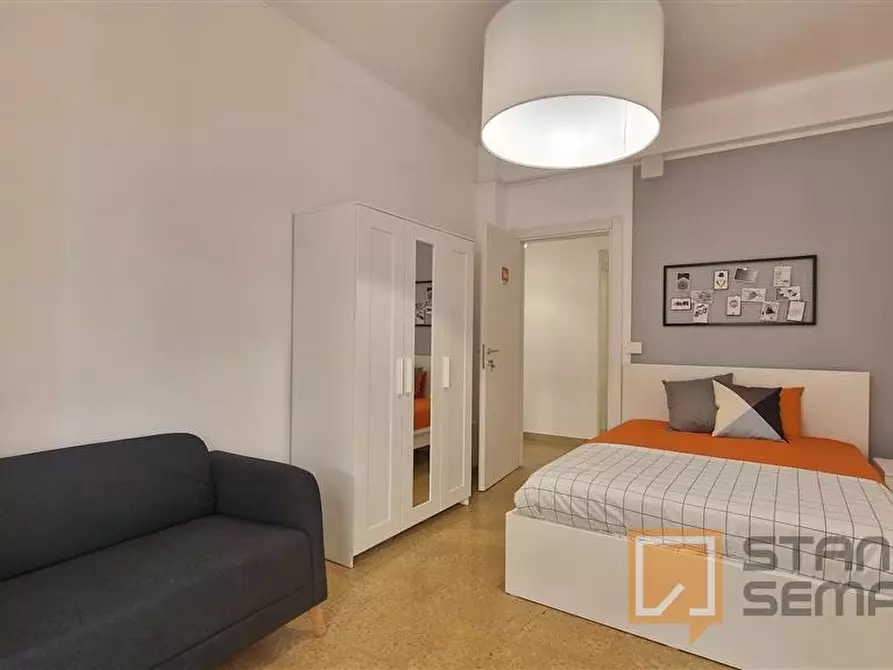 Immagine 2 di Stanza singola in affitto  in Lungotevere di Pietra Papa, 61  a Roma