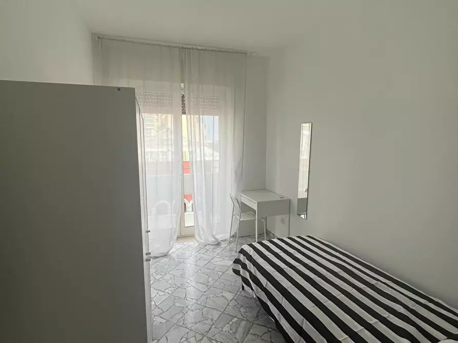 Immagine 1 di Stanza singola in affitto  in Via Davanzati 6 a Bari