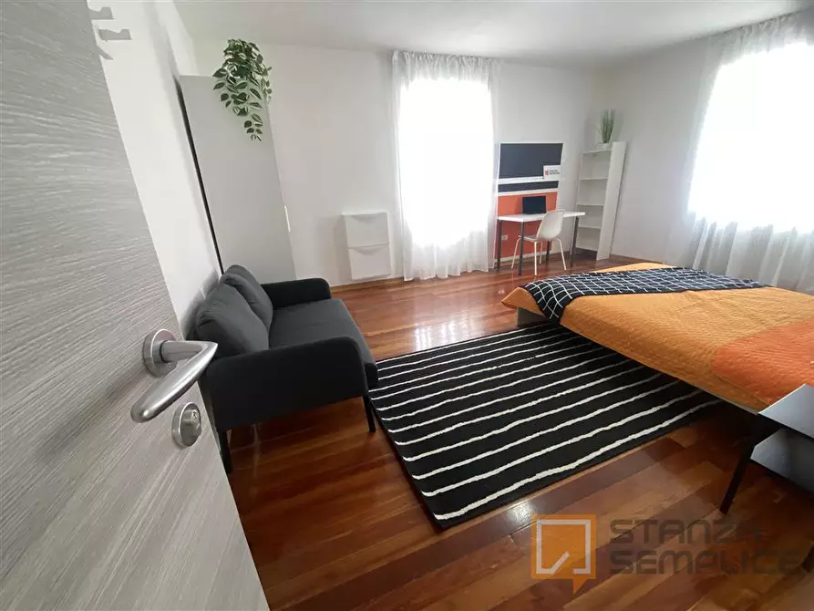 Immagine 1 di Stanza singola in affitto  in VIA MONTE MAGGIO 18 a Rovereto