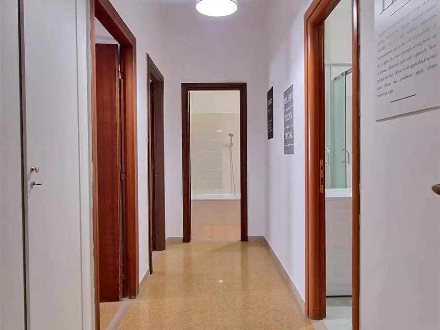 Immagine 17 di Stanza singola in affitto  in Lungotevere di Pietra Papa, 61  a Roma