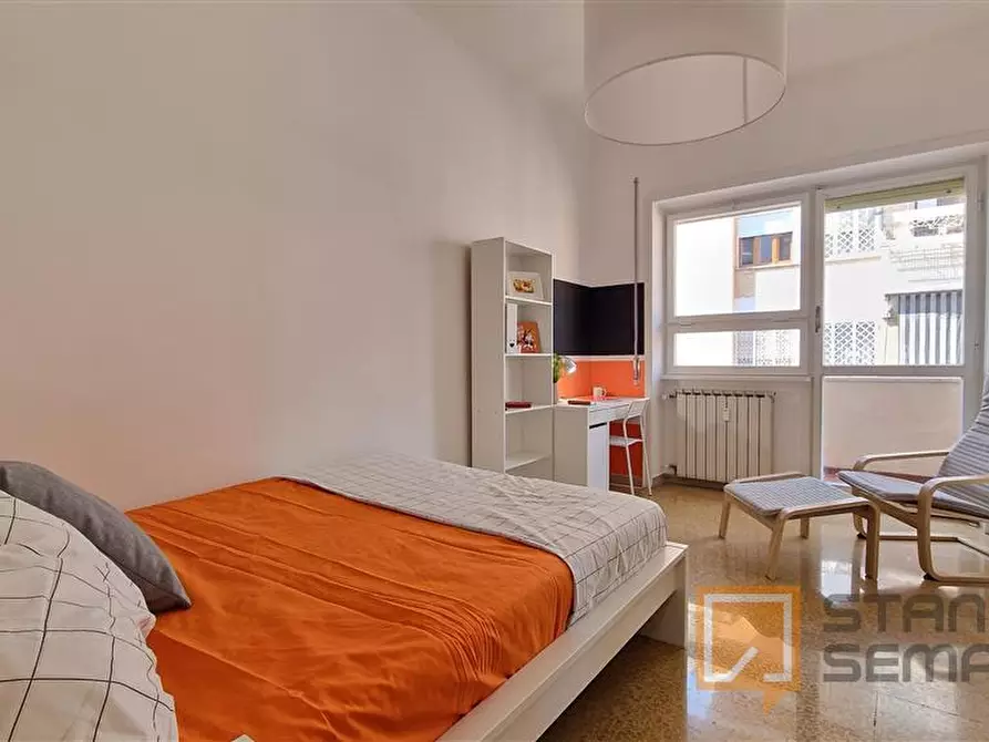 Immagine 2 di Stanza singola in affitto  in Lungotevere di Pietra Papa, 61  a Roma