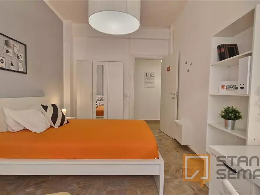 Immagine 2 di Stanza singola in affitto  in Lungotevere di Pietra Papa, 61  a Roma