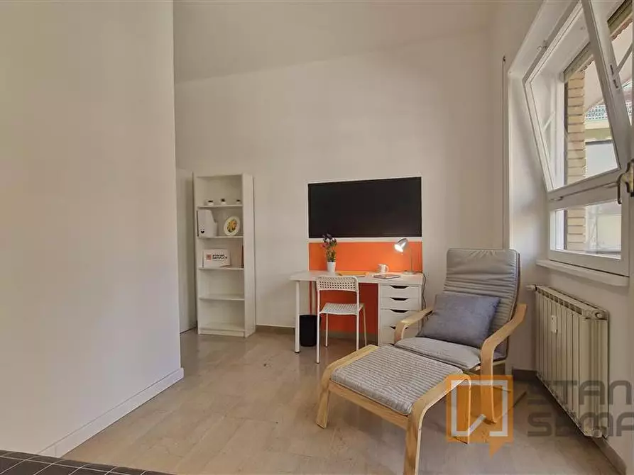 Immagine 4 di Stanza singola in affitto  in Lungotevere di Pietra Papa, 61  a Roma