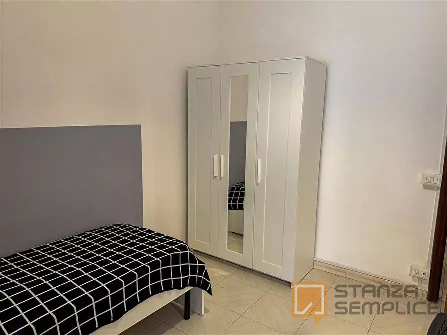 Immagine 6 di Stanza singola in affitto  in Vico Sedil Capuano 10  a Napoli