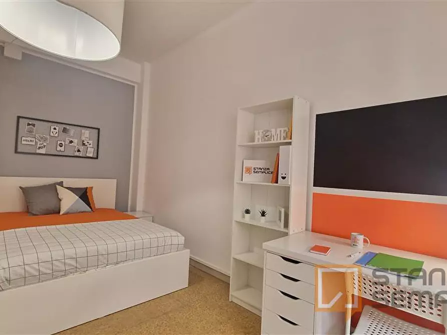 Immagine 3 di Stanza singola in affitto  in Lungotevere di Pietra Papa, 61  a Roma