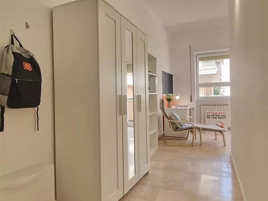 Immagine 5 di Stanza singola in affitto  in Lungotevere di Pietra Papa, 61  a Roma