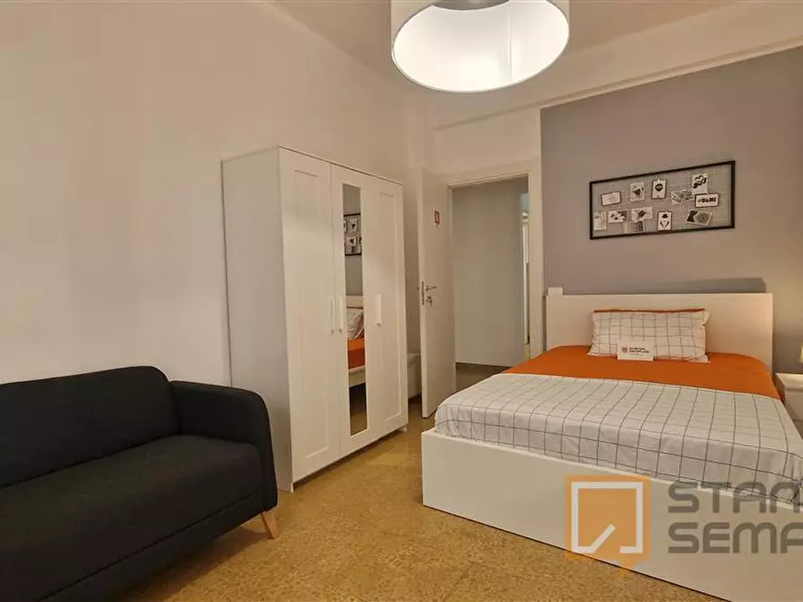 Immagine 4 di Stanza singola in affitto  in Lungotevere di Pietra Papa, 61  a Roma