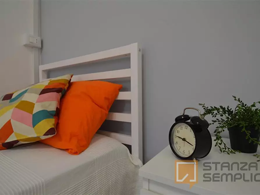 Immagine 1 di Stanza singola in affitto  in Vicolo Franco Villa 1 a Reggio Nell'emilia