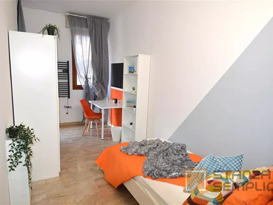 Immagine 2 di Stanza singola in affitto  in Via Crespellani 220 a Modena