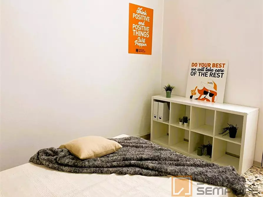 Immagine 2 di Stanza singola in affitto  in Vicolo Franco Villa 1 a Reggio Nell'emilia