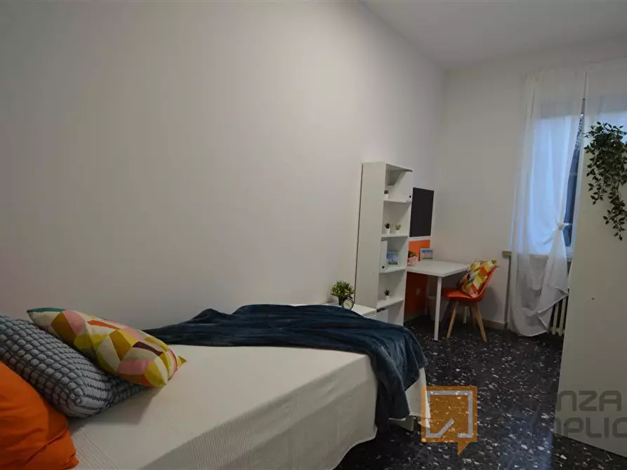 Immagine 3 di Stanza singola in affitto  in Vicolo Franco Villa 1 a Reggio Nell'emilia