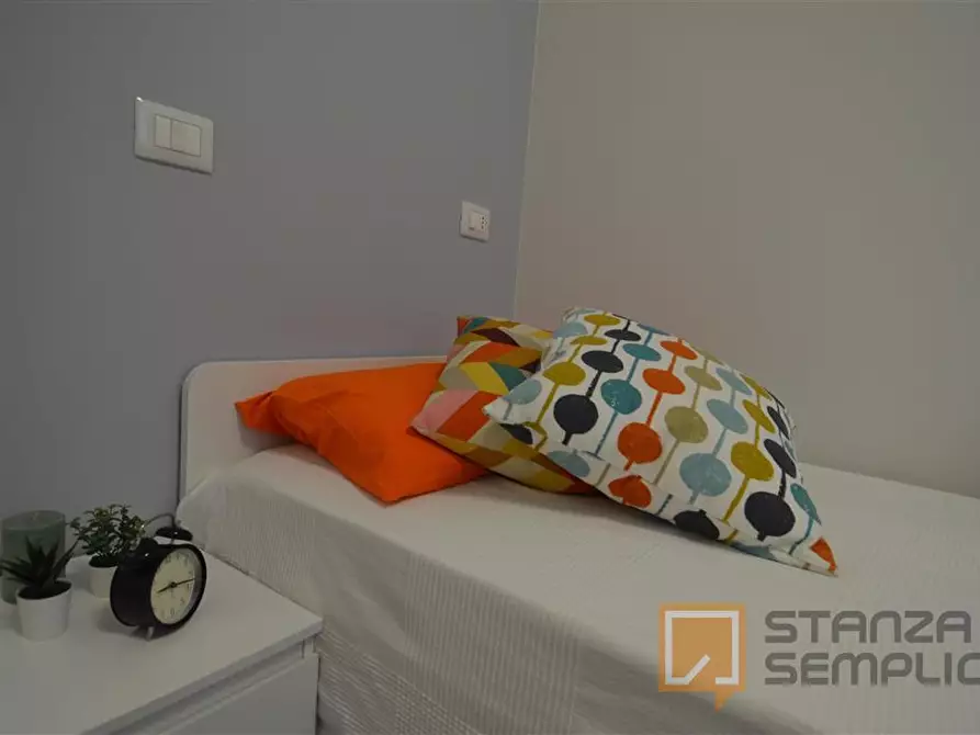 Immagine 1 di Stanza singola in affitto  in Vicolo Franco Villa 1 a Reggio Nell'emilia