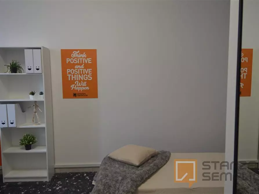 Immagine 5 di Stanza singola in affitto  in Vicolo Franco Villa 1 a Reggio Nell'emilia