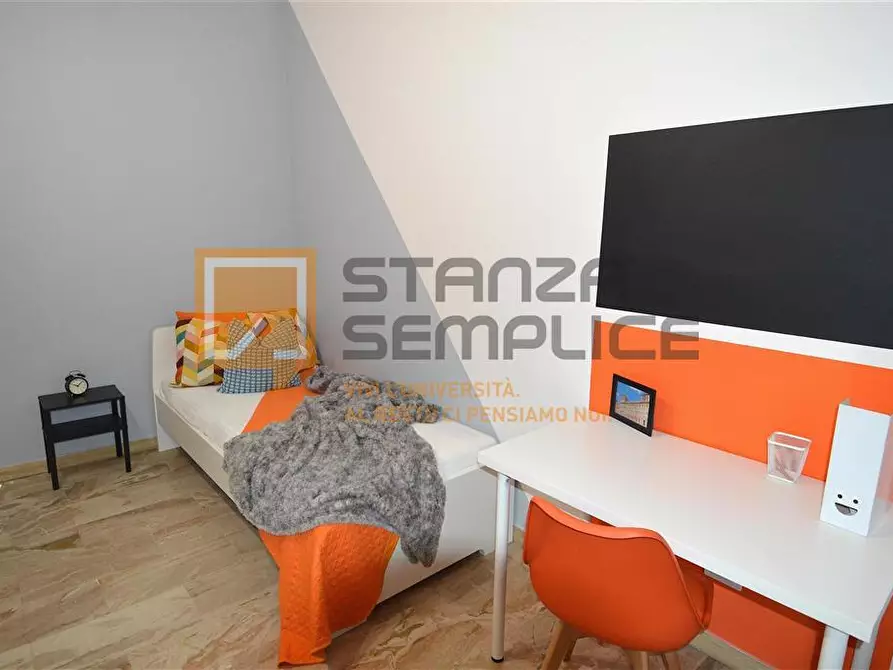 Immagine 1 di Stanza singola in affitto  in Via Crespellani 220 a Modena