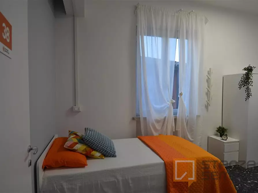 Immagine 8 di Stanza singola in affitto  in Vicolo Franco Villa 1 a Reggio Nell'emilia