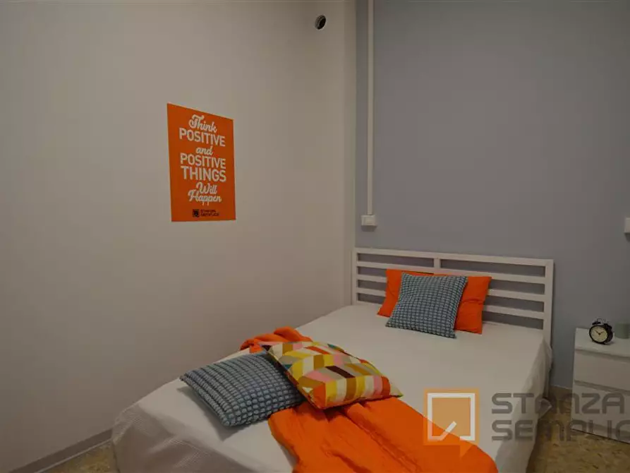 Immagine 2 di Stanza singola in affitto  in Vicolo Franco Villa 1 a Reggio Nell'emilia