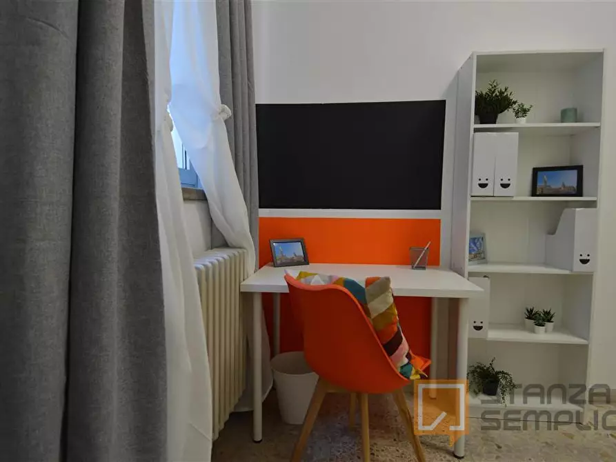 Immagine 2 di Stanza singola in affitto  in Vicolo Franco Villa 1 a Reggio Nell'emilia