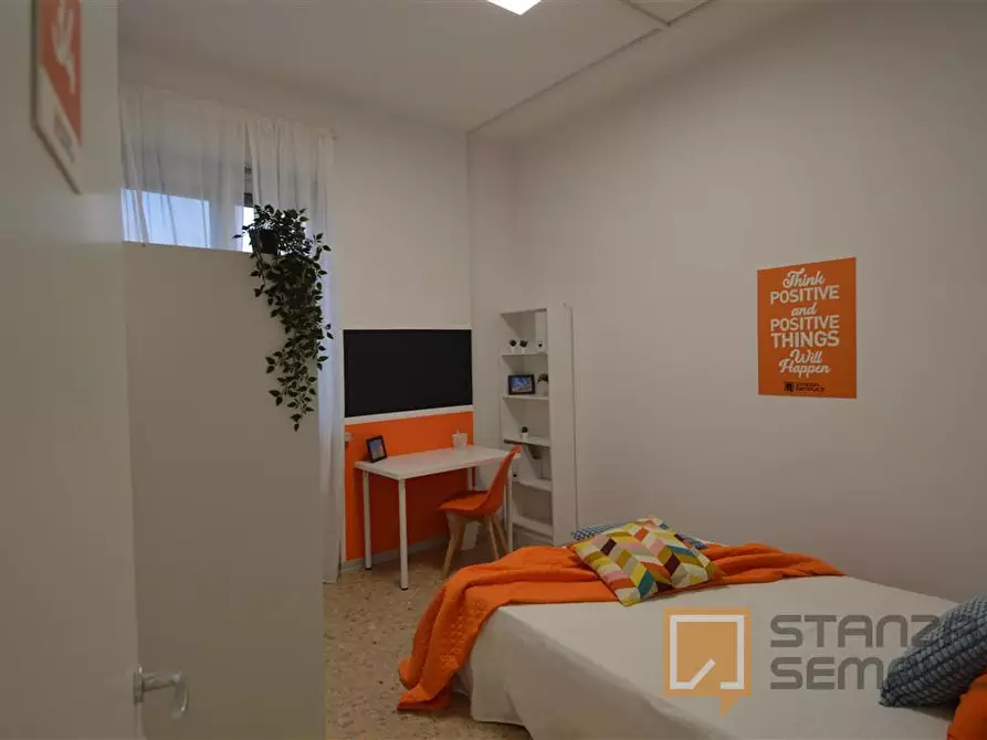 Immagine 5 di Stanza singola in affitto  in Vicolo Franco Villa 1 a Reggio Nell'emilia