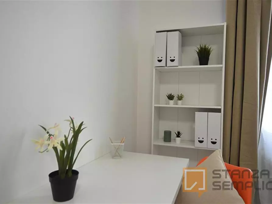 Immagine 12 di Stanza singola in affitto  in Vicolo Franco Villa 1 a Reggio Nell'emilia