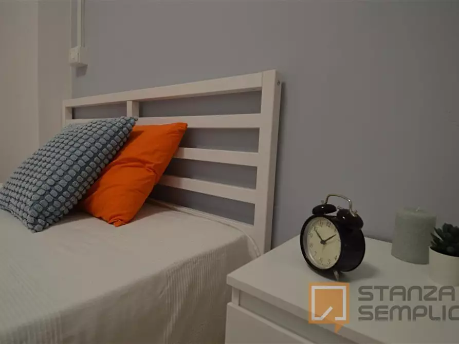 Immagine 1 di Stanza singola in affitto  in Vicolo Franco Villa 1 a Reggio Nell'emilia