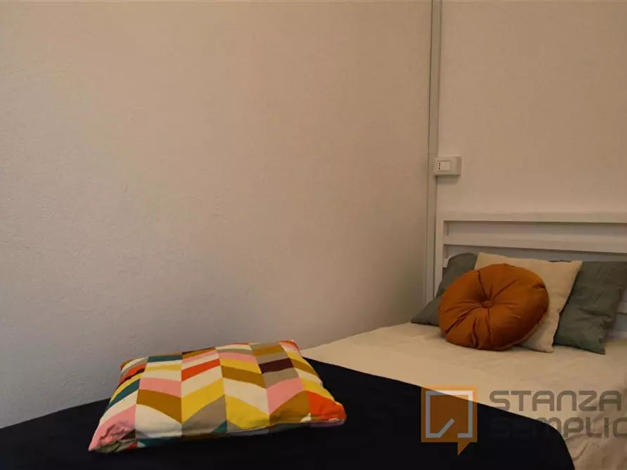 Immagine 6 di Stanza singola in affitto  in Vicolo Franco Villa 1 a Reggio Nell'emilia