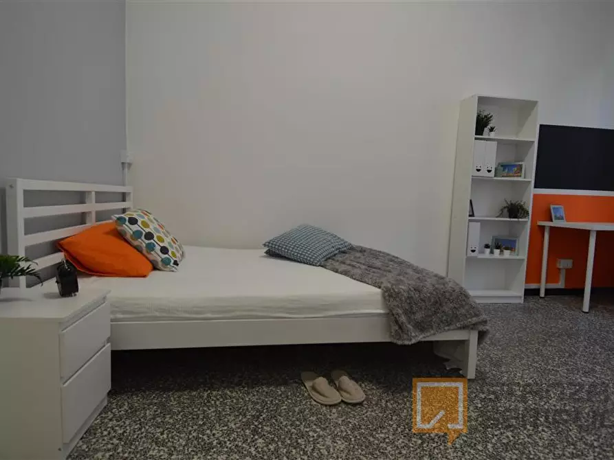 Immagine 4 di Stanza singola in affitto  in Vicolo Franco Villa 1 a Reggio Nell'emilia