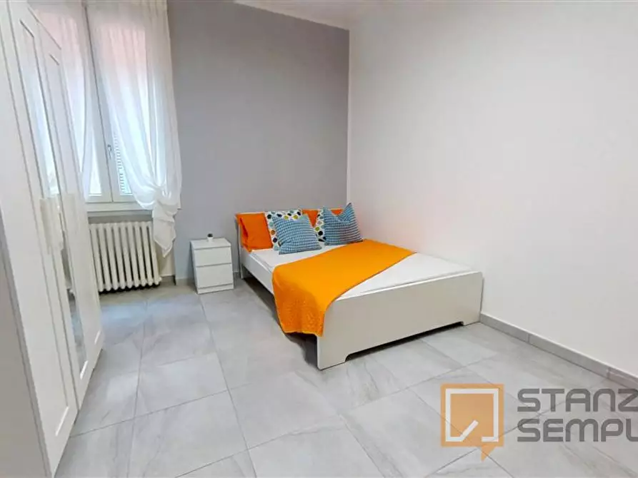 Immagine 1 di Stanza singola in affitto  in Corso Canal Chiaro 26 a Modena