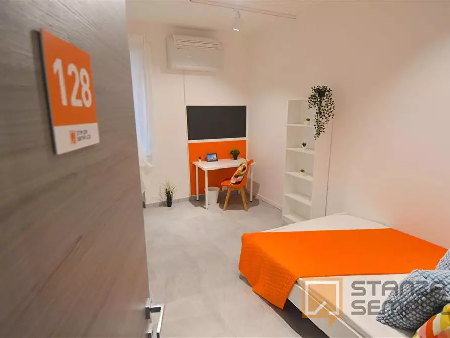 Immagine 3 di Stanza singola in affitto  in Corso Canal Chiaro 26 a Modena