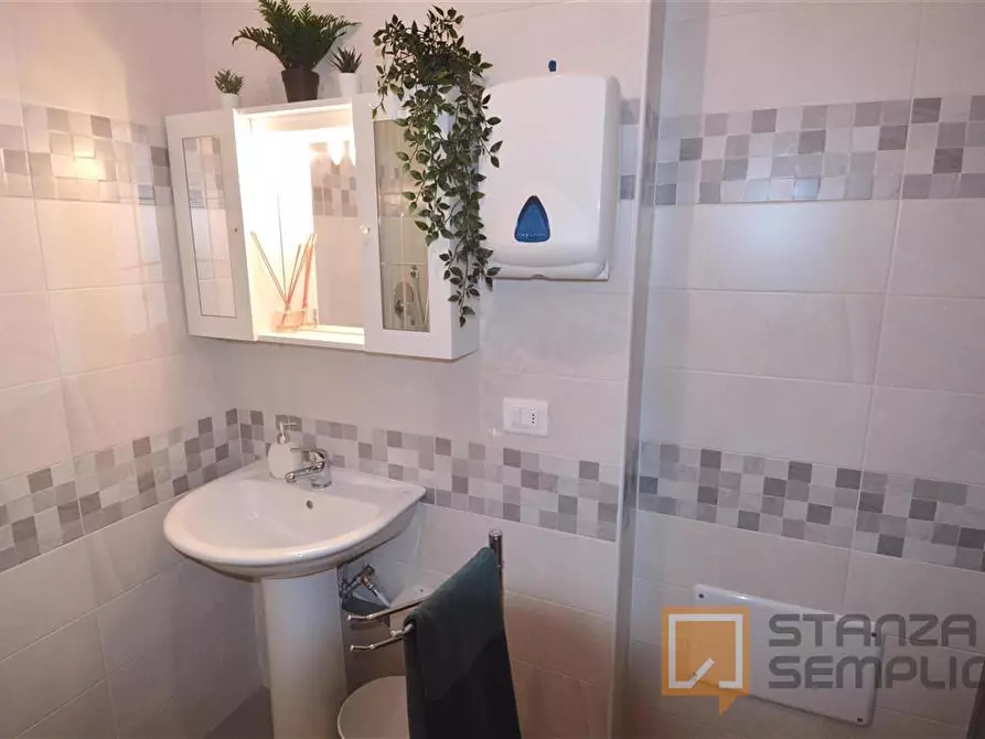 Immagine 10 di Stanza singola in affitto  in Corso Canal Chiaro 26 a Modena