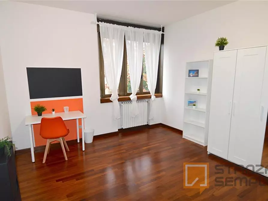 Immagine 2 di Stanza singola in affitto  in Via Giardini 111 - 2° piano a Modena