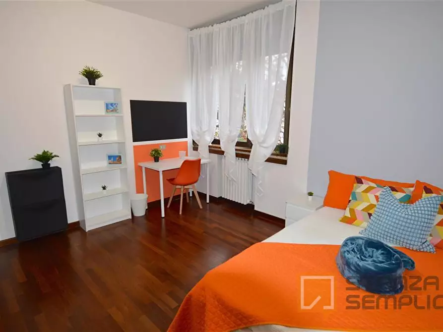 Immagine 3 di Stanza singola in affitto  in Via Giardini 111 - 2° piano a Modena