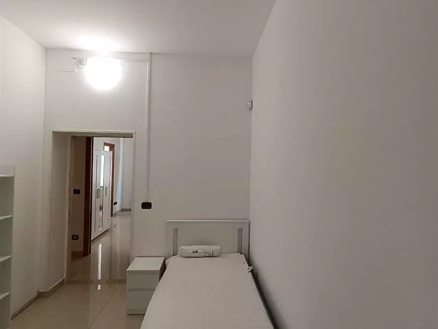 Immagine 4 di Stanza singola in affitto  in Via Via Pansini 0 F-B a Bari