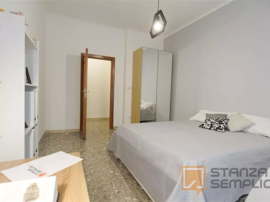 Immagine 5 di Stanza singola in affitto  in Via Bognar 43 a Pozzuoli