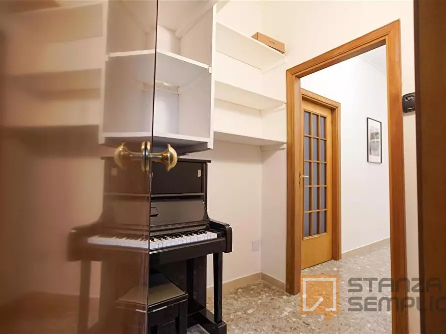 Immagine 8 di Stanza singola in affitto  in Via Bognar 43 a Pozzuoli