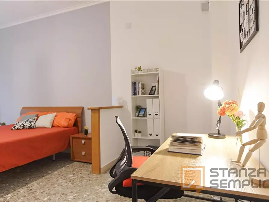 Immagine 8 di Stanza singola in affitto  in Via Bognar 43 a Pozzuoli