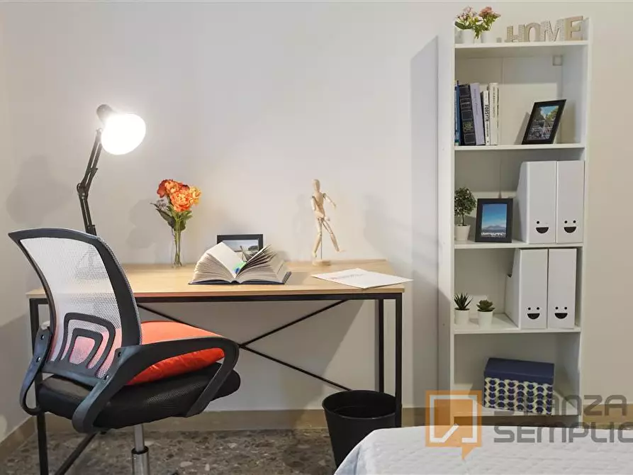 Immagine 7 di Stanza singola in affitto  in Via Bognar 43 a Pozzuoli