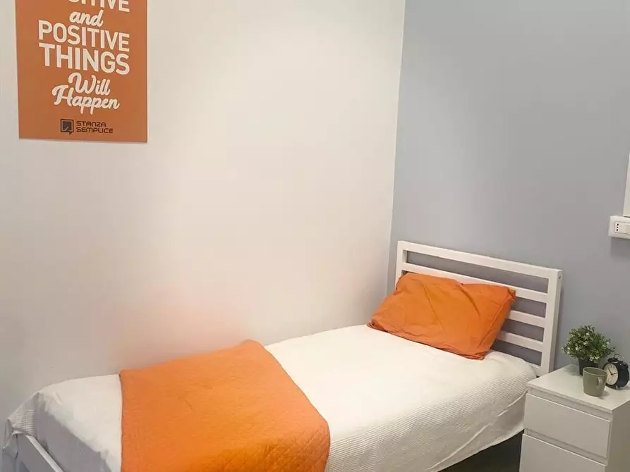 Immagine 1 di Stanza singola in affitto  in Vicolo Franco Villa 1 a Reggio Nell'emilia