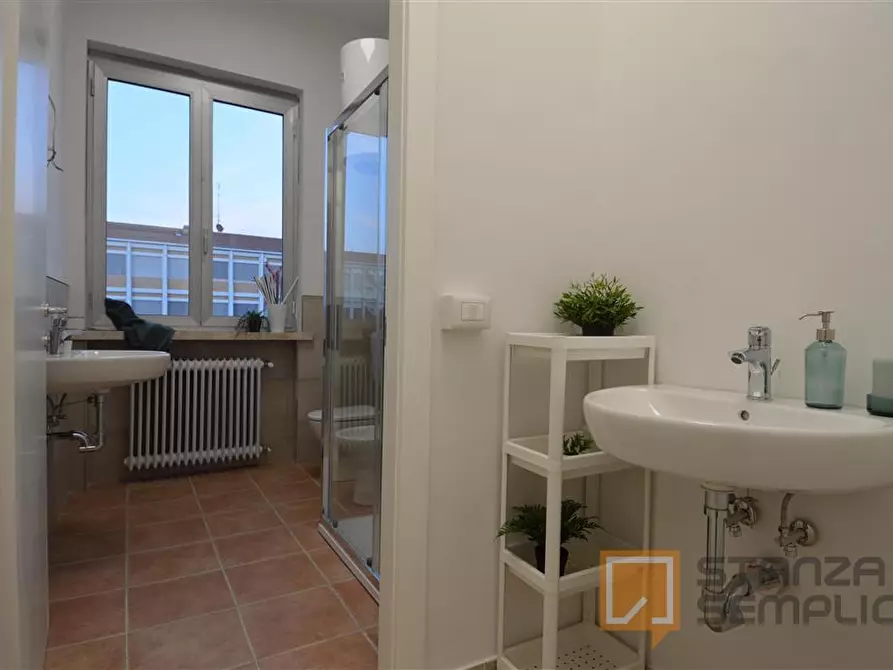 Immagine 21 di Stanza singola in affitto  in Vicolo Franco Villa 1 a Reggio Nell'emilia