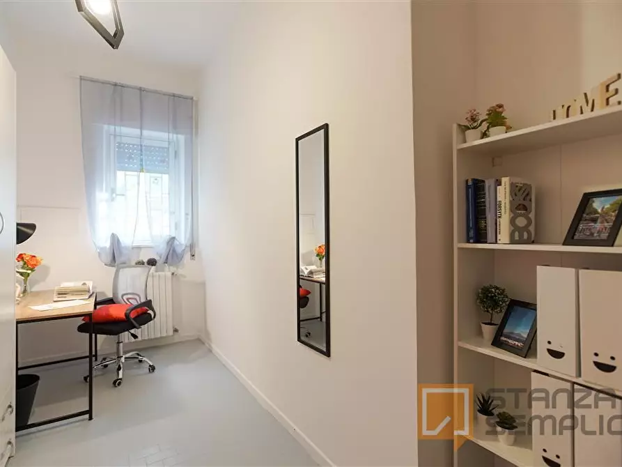 Immagine 6 di Stanza singola in affitto  in Via Bognar 43 a Pozzuoli