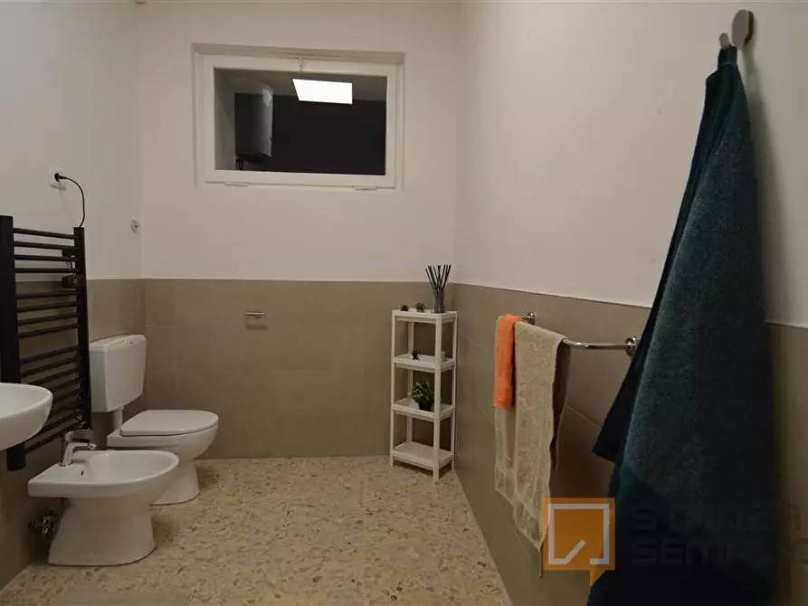 Immagine 16 di Stanza singola in affitto  in Vicolo Franco Villa 1 a Reggio Nell'emilia